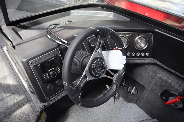 Slide: The Image of Crestliner 2050 Fish Hawk 2026 - 13