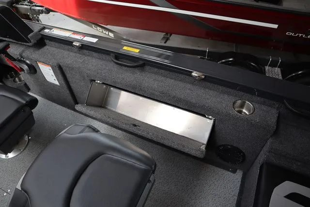 Slide: The Image of Crestliner 2050 Fish Hawk 2026 - 6