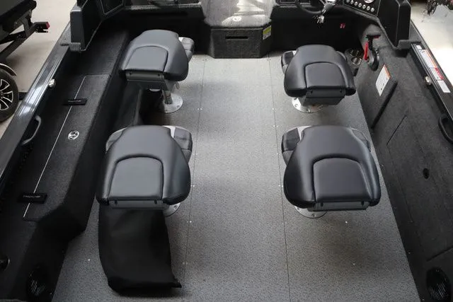 Slide: The Image of Crestliner 2050 Fish Hawk 2026 - 9