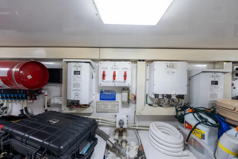 Slide: The Image of 2003 Viking 45 Convertible Big Sky - 36