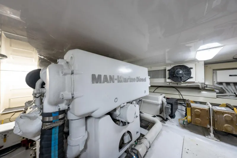 Slide: The Image of 2003 Viking 45 Convertible Big Sky - 39