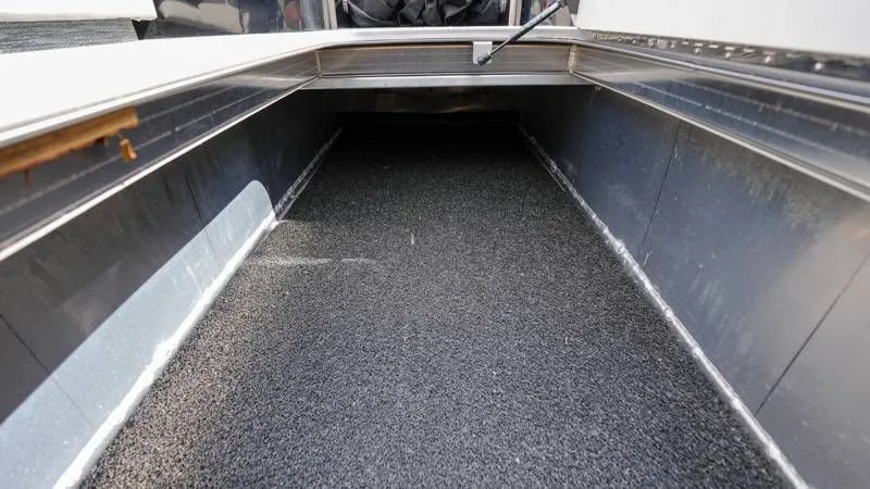 Slide: The Image of Premier 270 Supersport RF 2025 - 13