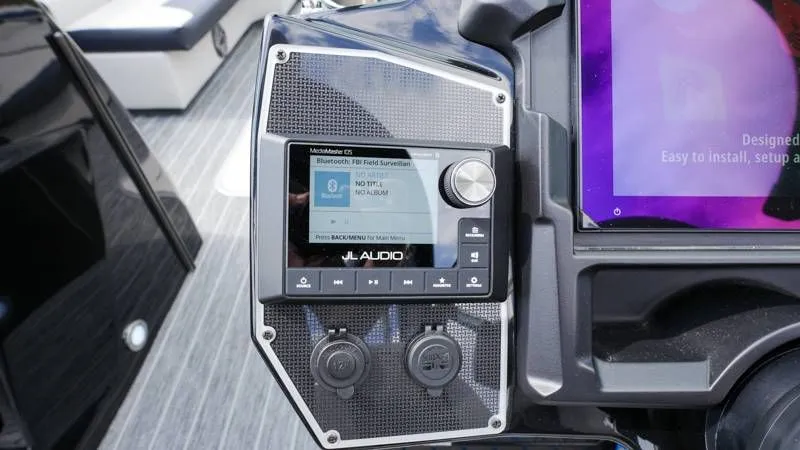 Slide: The Image of Premier 270 Supersport RF 2025 - 27