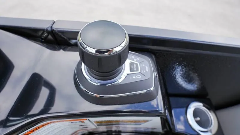 Slide: The Image of Premier 270 Supersport RF 2025 - 42