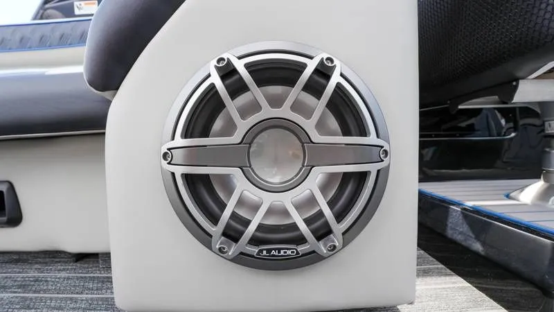 Slide: The Image of Premier 270 Supersport RF 2025 - 44