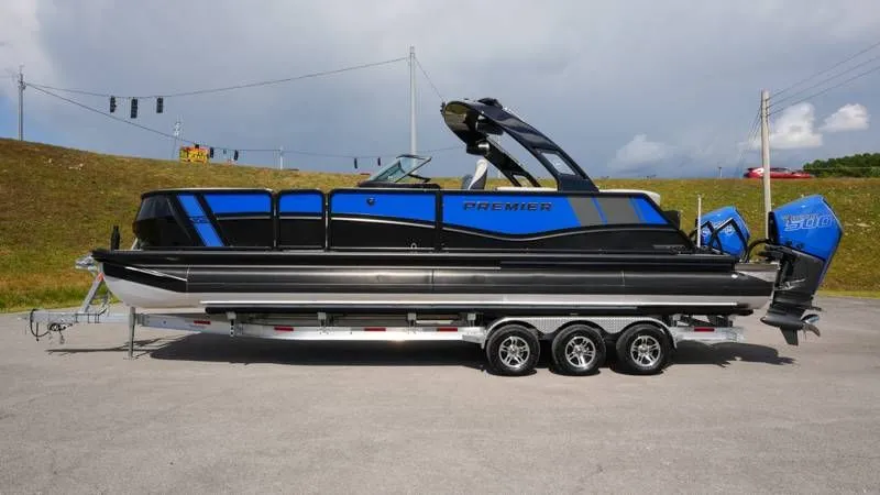 Slide: The Image of Premier 270 Supersport RF 2025 - 60