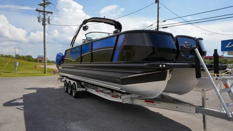 Slide: The Image of Premier 270 Supersport RF 2025 - 65