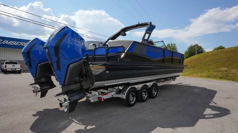 Slide: The Image of Premier 270 Supersport RF 2025 - 67