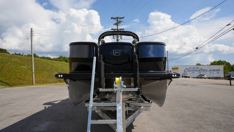 Slide: The Image of Premier 270 Supersport RF 2025 - 74