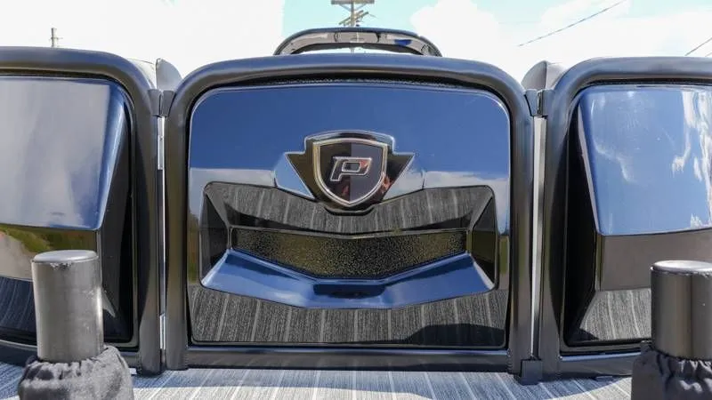 Slide: The Image of Premier 270 Supersport RF 2025 - 75