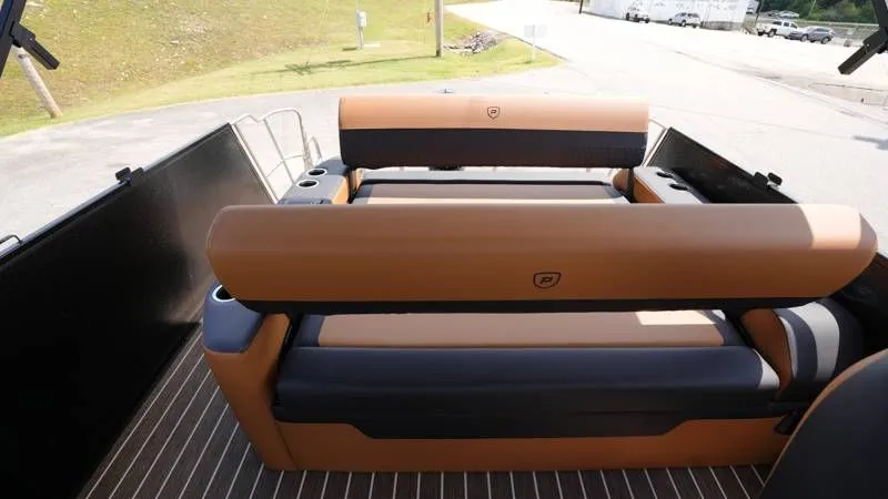 Slide: The Image of Premier 230 Sunsation RL-CL 2026 - 14