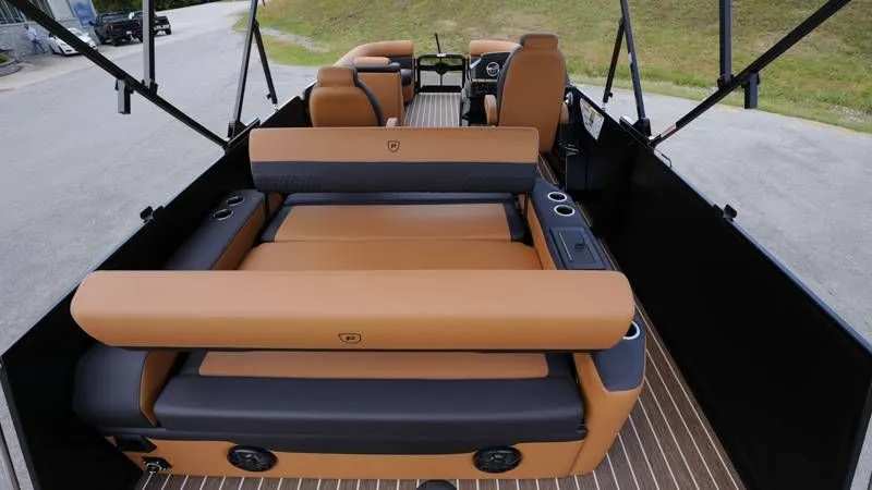 Slide: The Image of Premier 230 Sunsation RL-CL 2026 - 18