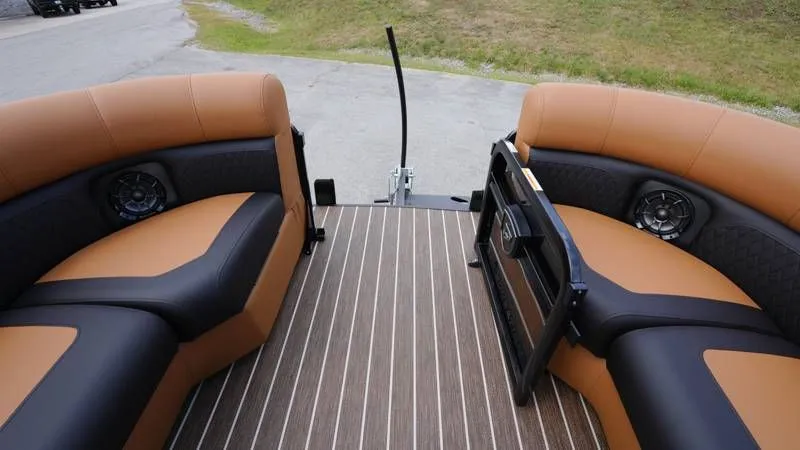 Slide: The Image of Premier 230 Sunsation RL-CL 2026 - 21