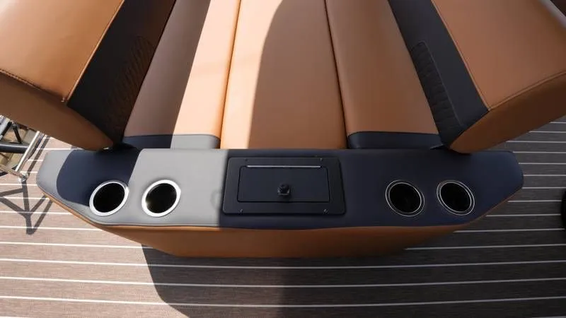 Slide: The Image of Premier 230 Sunsation RL-CL 2026 - 24