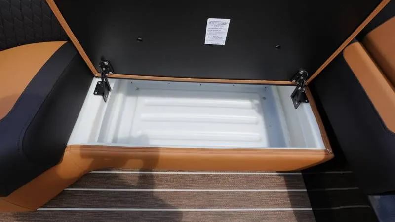 Slide: The Image of Premier 230 Sunsation RL-CL 2026 - 34