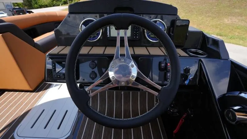 Slide: The Image of Premier 230 Sunsation RL-CL 2026 - 39