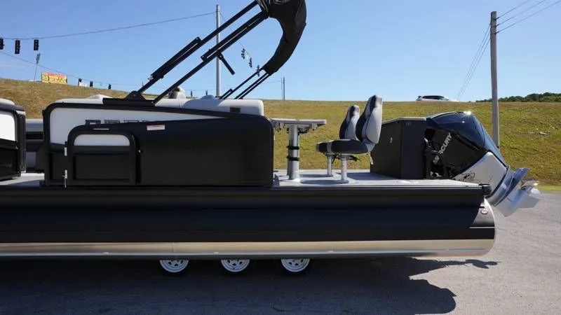 Slide: The Image of Premier 250 Solaris RS 2026 - 16