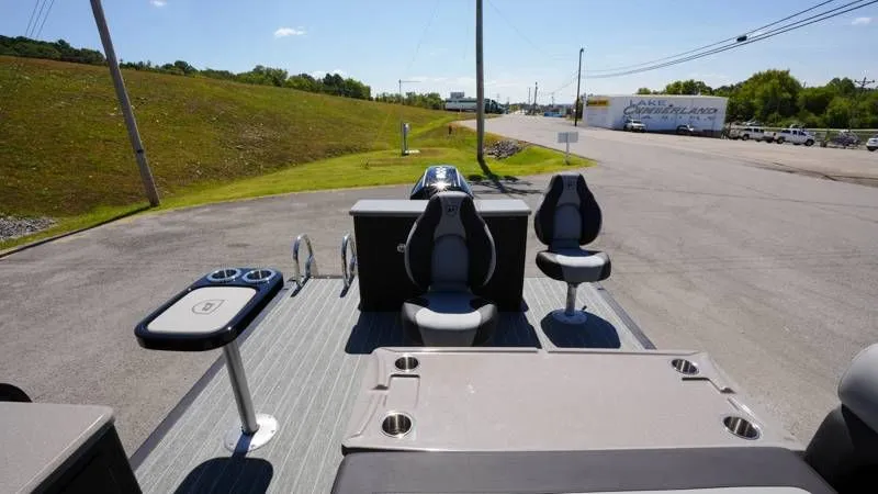 Slide: The Image of Premier 250 Solaris RS 2026 - 25