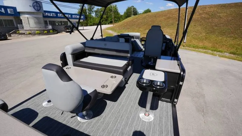 Slide: The Image of Premier 250 Solaris RS 2026 - 26