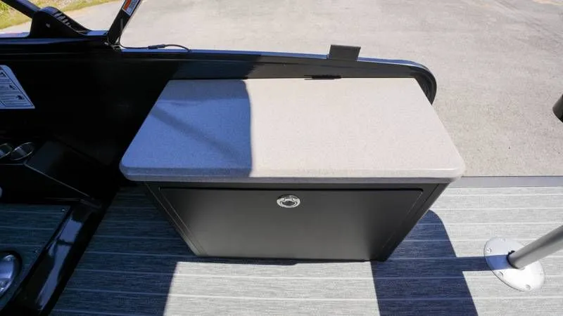 Slide: The Image of Premier 250 Solaris RS 2026 - 31