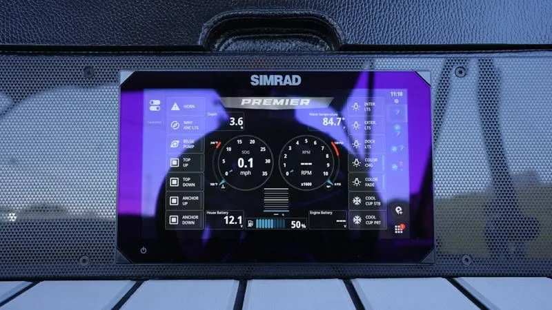 Slide: The Image of Premier 250 Solaris RS 2026 - 45