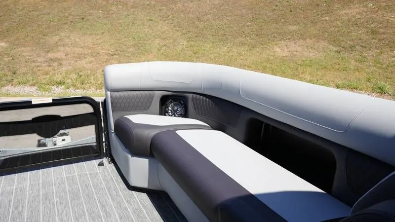 Slide: The Image of Premier 250 Solaris RS 2026 - 56