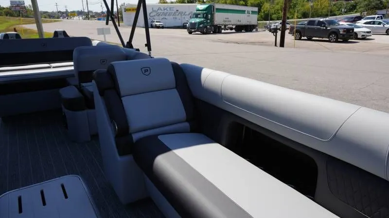 Slide: The Image of Premier 250 Solaris RS 2026 - 57