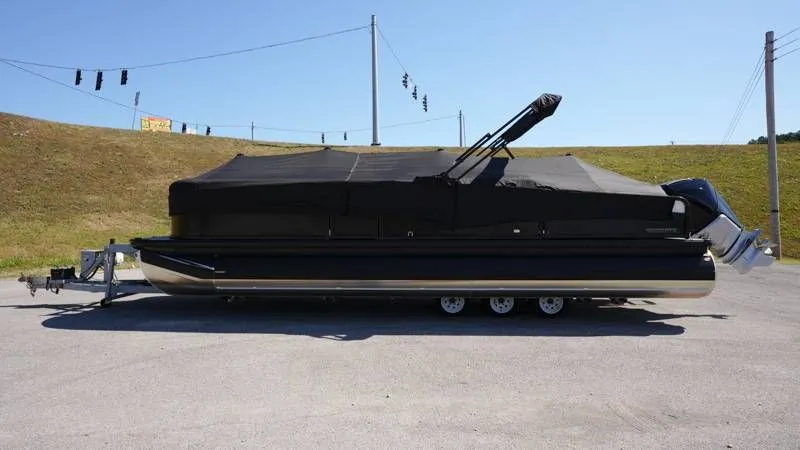 Slide: The Image of Premier 250 Solaris RS 2026 - 6