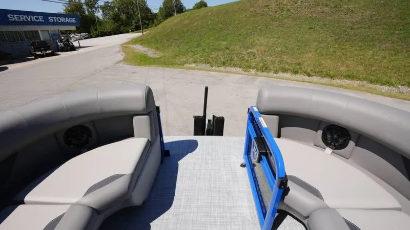 Slide: The Image of Premier 200 Sunscape RF-CL 2026 - 106