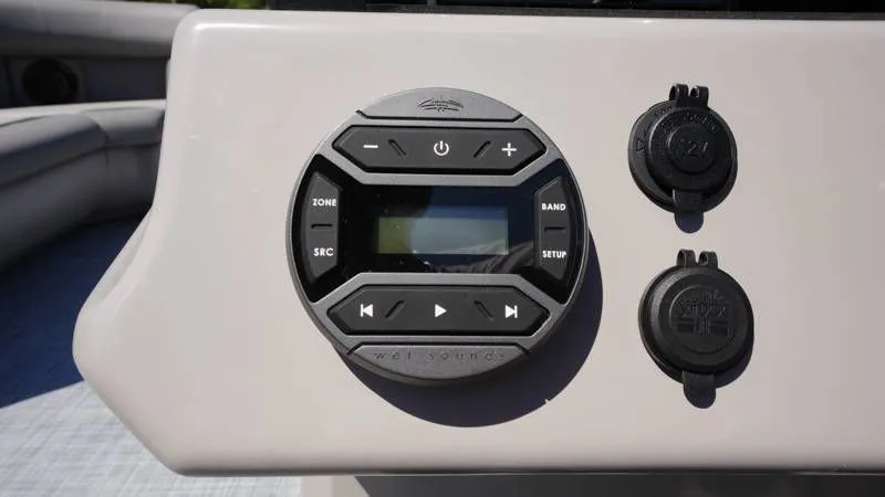 Slide: The Image of Premier 200 Sunscape RF-CL 2026 - 66