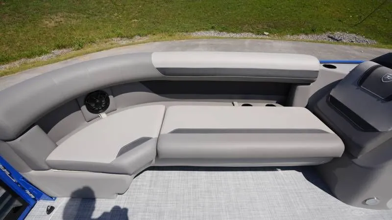 Slide: The Image of Premier 200 Sunscape RF-CL 2026 - 96