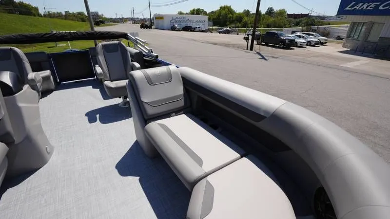 Slide: The Image of Premier 200 Sunscape RF-CL 2026 - 98