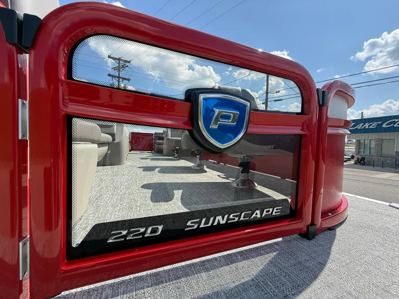 Slide: The Image of Premier 220 Sunscape RF 2026 - 24