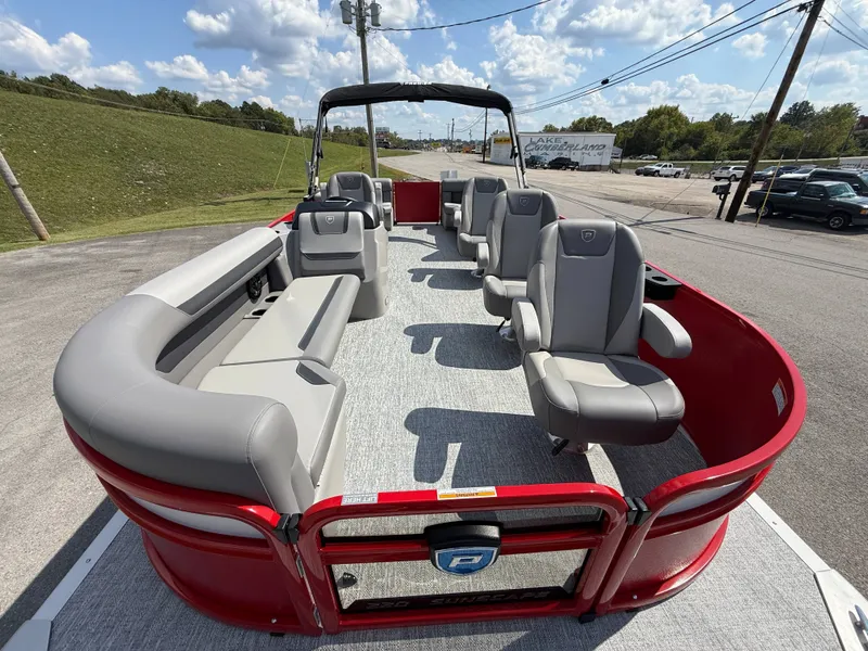 Slide: The Image of Premier 220 Sunscape RF 2026 - 89