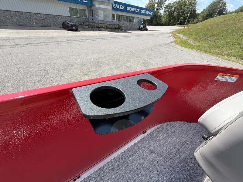 Slide: The Image of Premier 220 Sunscape RF 2026 - 97