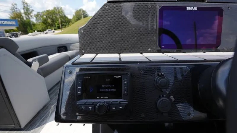 Slide: The Image of Premier 230 Solaris RF-CL 2026 - 34