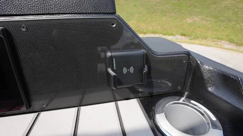 Slide: The Image of Premier 230 Solaris RF-CL 2026 - 36