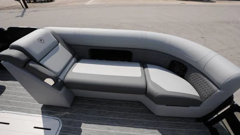 Slide: The Image of Premier 230 Solaris RF-CL 2026 - 49