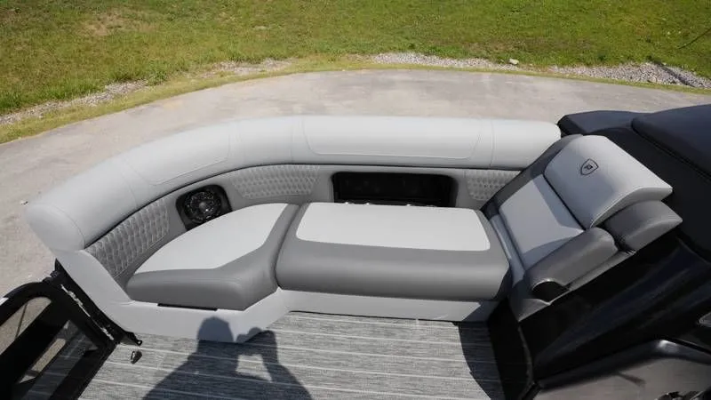 Slide: The Image of Premier 230 Solaris RF-CL 2026 - 54