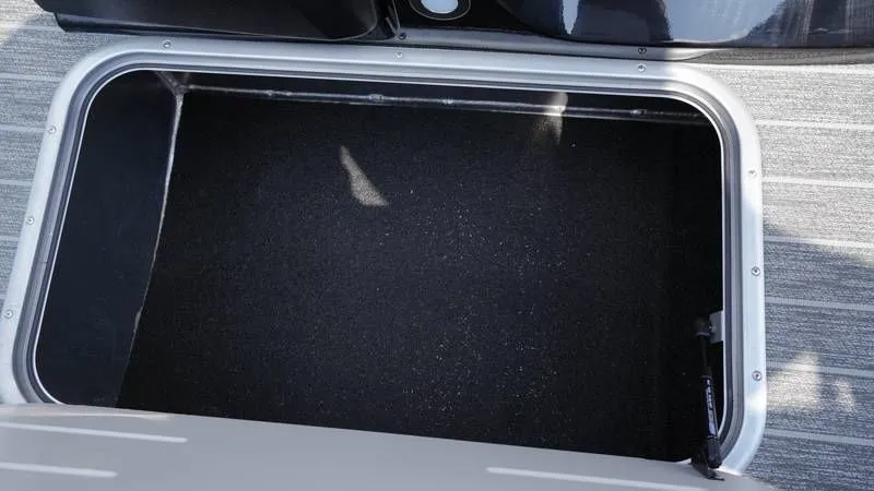 Slide: The Image of Premier 230 Solaris RF-CL 2026 - 64