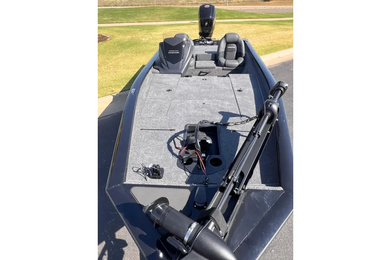 Slide: The Image of 2026 Tracker Pro Team 190 boat with spacious deck and modern equipment. - 6