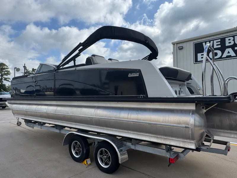 Slide: The Image of Tahoe CAS VRBW25T 2023 - 7