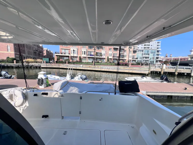 Slide: The Image of Maxum 4100 SCB 2001 - 32