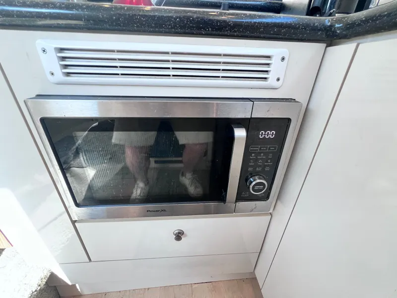 Slide: The Image of Maxum 4100 SCB 2001 - 49