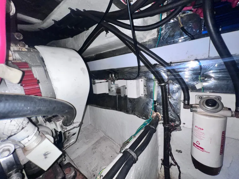 Slide: The Image of Maxum 4100 SCB 2001 - 60