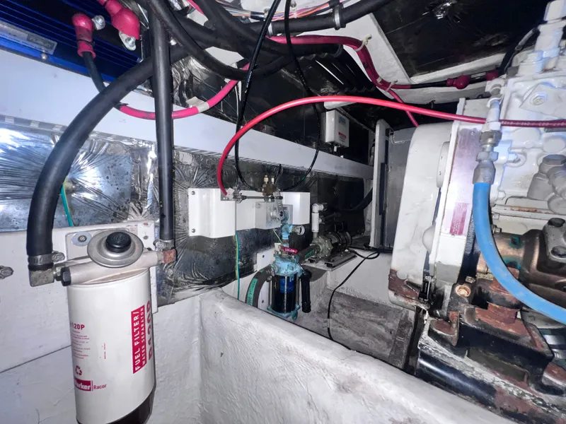 Slide: The Image of Maxum 4100 SCB 2001 - 61