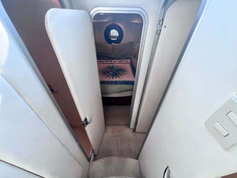 Slide: The Image of Maxum 4100 SCB 2001 - 67