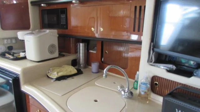 Slide: The Image of Sea Ray 340 Sundancer 2001 - 13