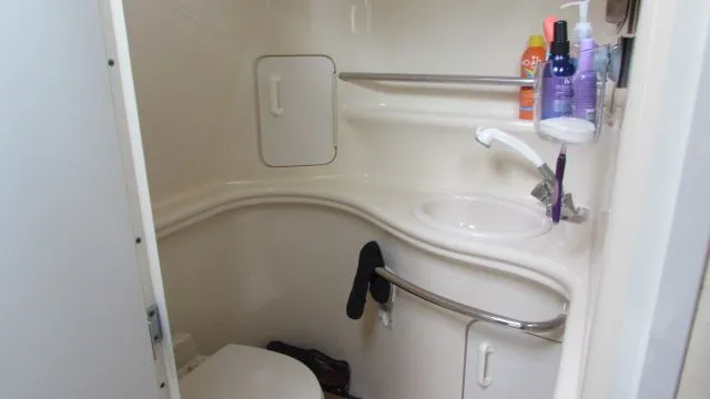 Slide: The Image of Sea Ray 340 Sundancer 2001 - 18