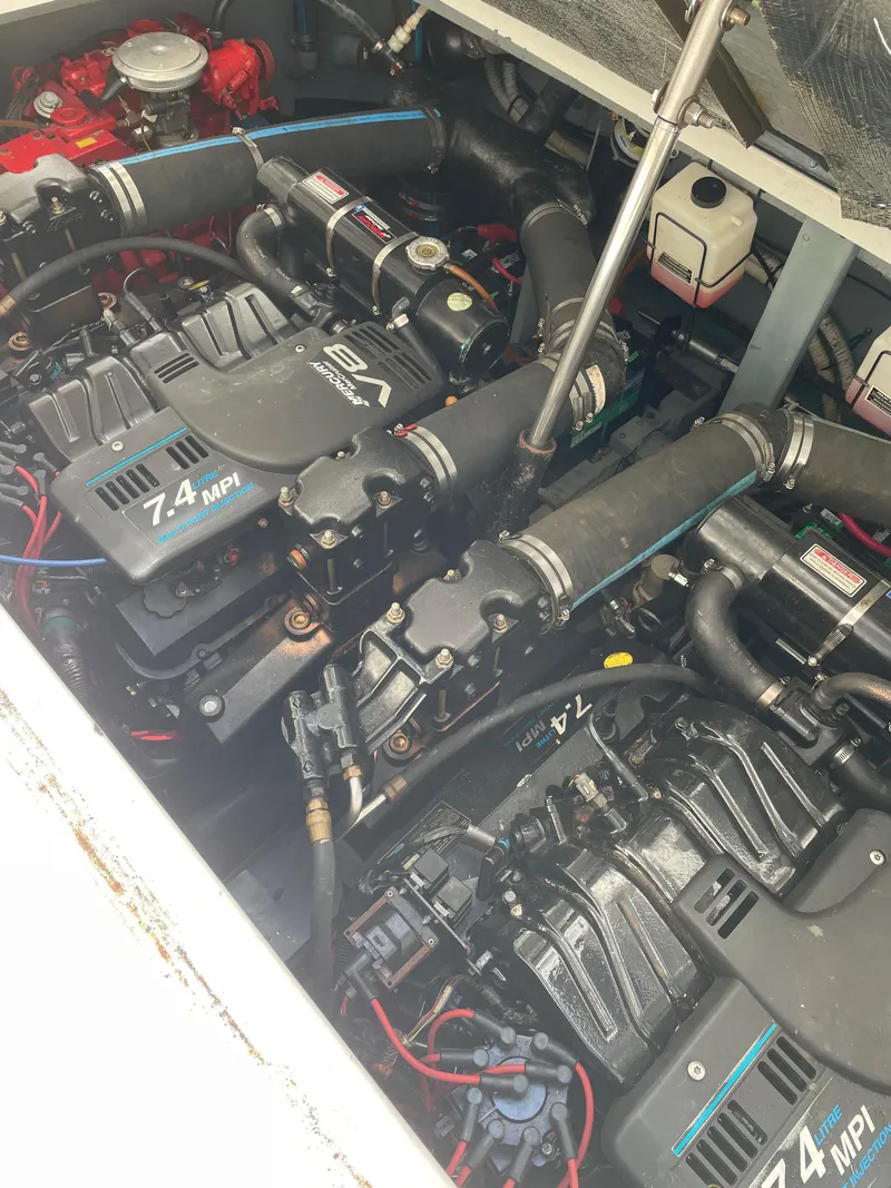 Slide: The Image of Sea Ray 340 Sundancer 2001 - 29